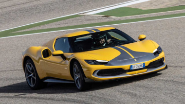 Ferrari elétrica chega em 2025 e será 