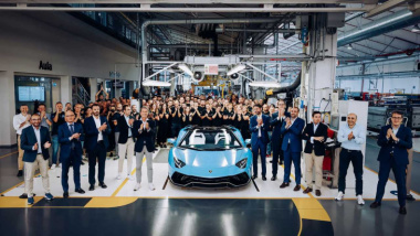 Lamborghini Aventador tem produção encerrada... de novo