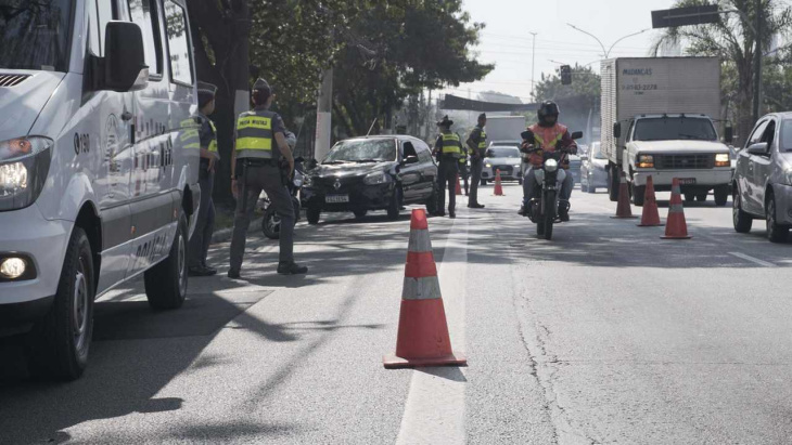 faixa de motos em são paulo reduziu acidentes e trânsito, diz prefeitura