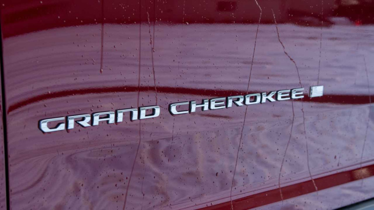 já dirigimos: jeep grand cherokee, a próxima aposta da marca para o brasil