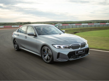 BMW traz novo Série 3 com painel do iX e visual renovado