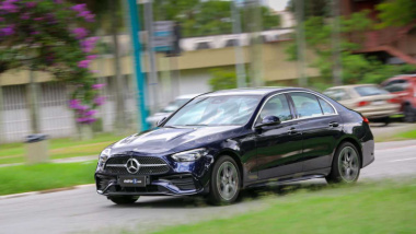 Sedãs premium: Mercedes-Benz Classe C sobe, mas Série 3 segue líder no ano