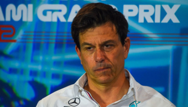 F1 Mercedes, Toto Wolff levanta o tom contra Red Bull: palavras duras