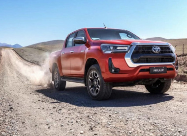Toyota lança Hilux SRX Limited e completa portfólio de picapes; veja o preço