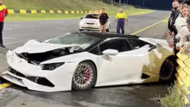 Lamborghini Huracan cai na pista a 200 km/h, carro destruído
