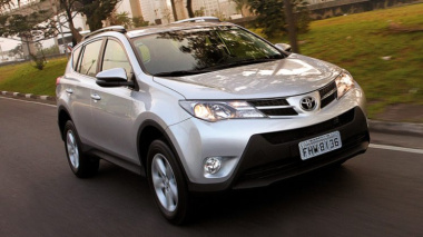Avaliação: SUV do Corolla, Toyota RAV4 4×2 exige desapego de equipamentos