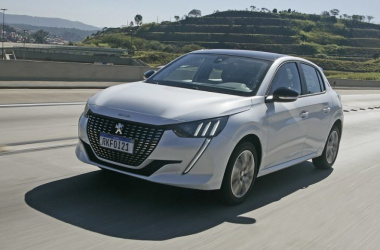 Avaliação: novo Peugeot 208 e a questão das prioridades