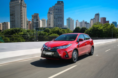 Avaliação: Toyota Yaris Hatch XLS faz mais de 14 km/l; confira