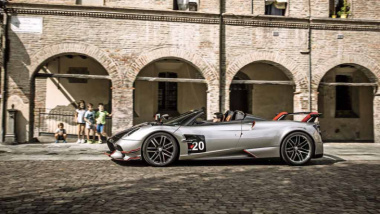 Avaliação: por R$ 24 milhões e com motor V12, Pagani Huayra é grito de resistência contra esportivos elétricos