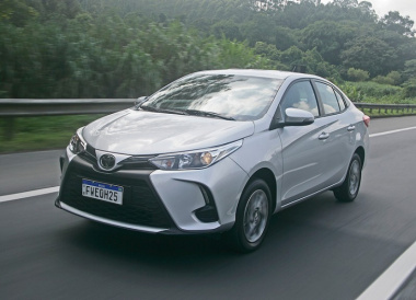 Avaliação: Toyota Yaris Sedan e a questão da racionalidade