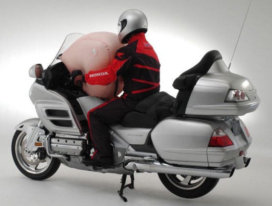 honda trabalha em novo modelo de airbag para motos, aponta site