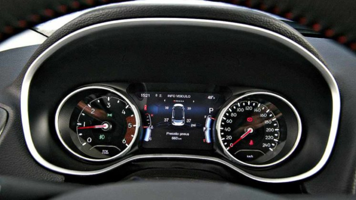 carro usado: jeep compass a diesel reúne versatilidade e valentia