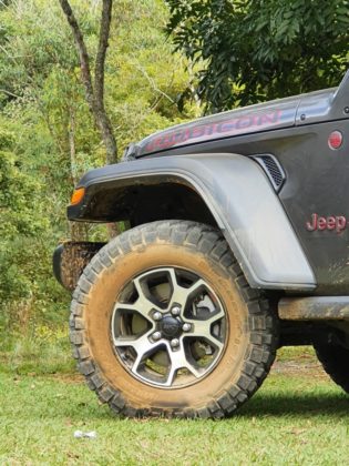 carros pra casar: jeep wrangler rubicon é o que todo suv sonha ser