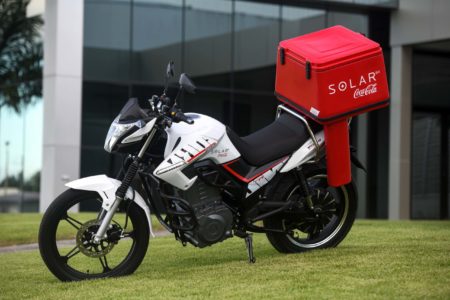 shineray faz parceria com coca-cola e mostra primeira moto elétrica
