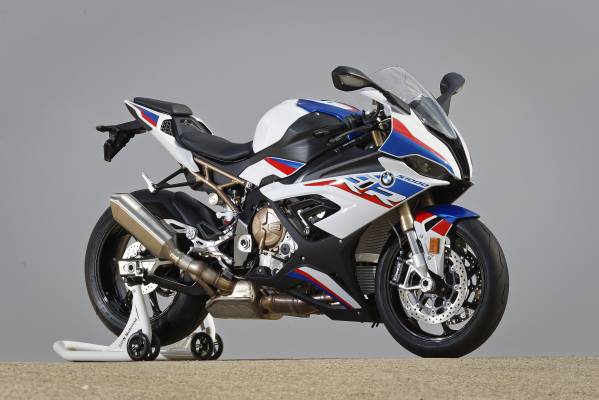 bmw lança moto superesportiva de 207 cv; veja preço
