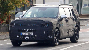 Novo Hyundai Santa Fe confirma jeitão de Land Rover em flagra; confira