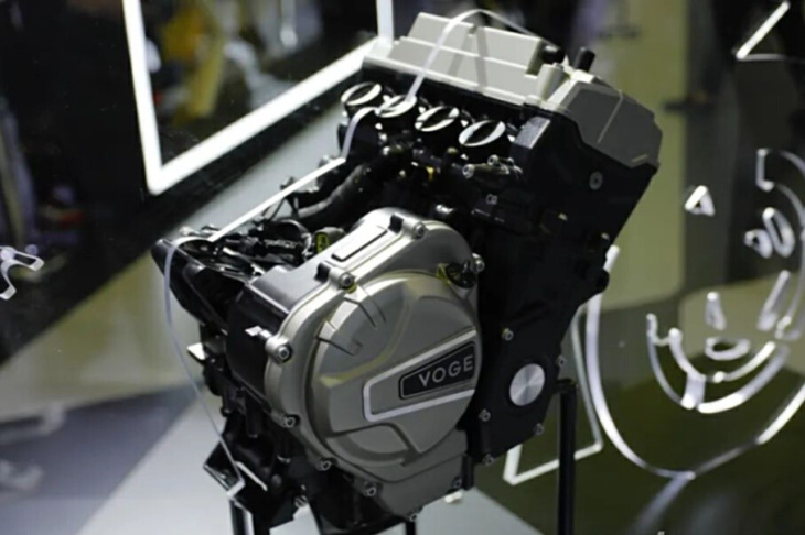 chinesa voge revela um novo motor de quatro cilindros