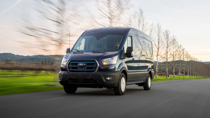 já dirigimos: ford e-transit, muito mais que uma van elétrica