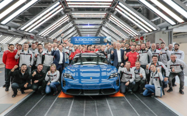 Porsche Taycan atinge 100.000 unidades produzidas