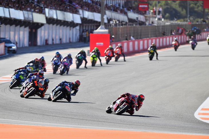 ajustes às pontuações para corridas interrompidas nos mundiais motogp