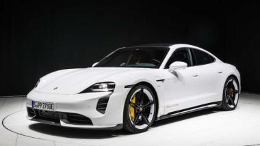 Sucesso: Porsche Taycan elétrico atinge marco de 100.000 unidades produzidas