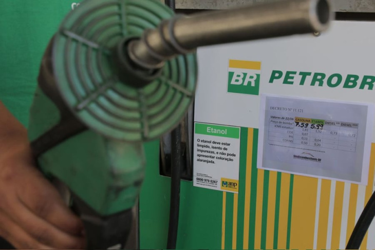 petrobras reduz preços da gasolina e do diesel para as distribuidoras