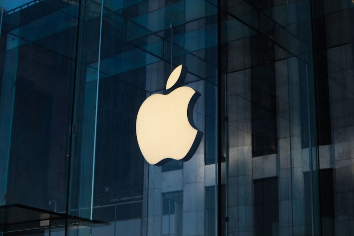 apple atrasa lançamento de veículo elétrico autónomo para 2026