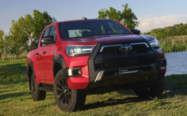Toyota Hilux e RAV4 2023 ganham tag Sem Parar de fábrica