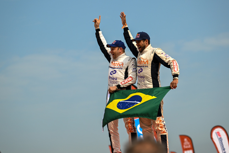 piloto lucas moraes faz história para o brasil no rally dakar 2023