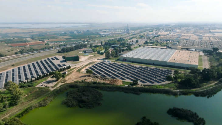 ford vai construir uma nova central de energia solar na fábrica de valência