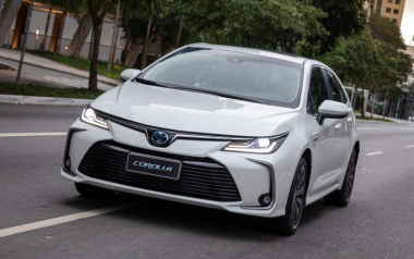 Toyota Corolla 2023 tem redução de preços em todas as versões
