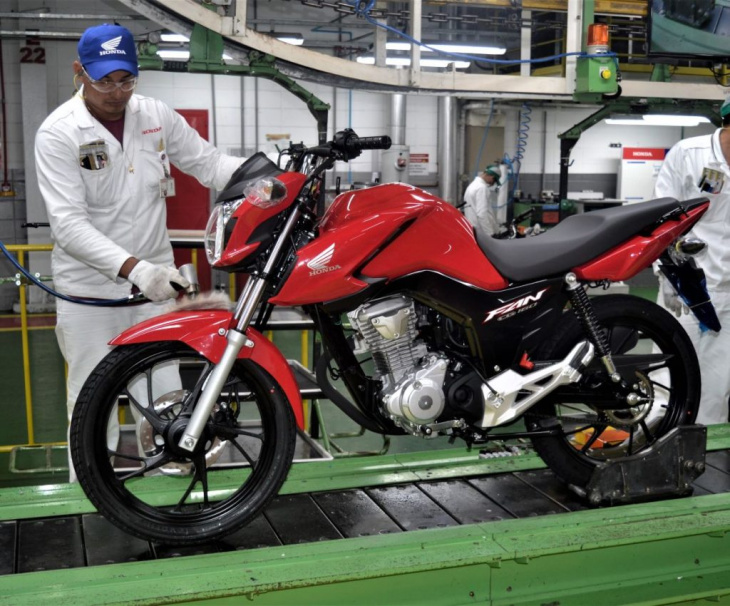 honda completa 8 milhões de motos flex produzidas no brasil