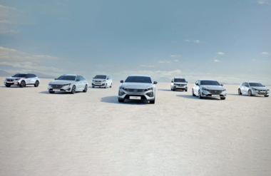 Peugeot promete lançar 5 carros elétricos até 2025