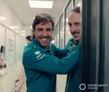 F1 - VÍDEO: Alonso conhece a fábrica da Aston Martin; confira