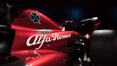 Alfa Romeo é 1º carro da F1 a ir para pista