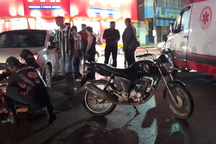 urgente: motociclista sofre fratura exposta em colisão com carro na avenida mamoré