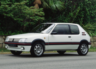 Peugeot 205 completa 40 anos; confira a linha do tempo