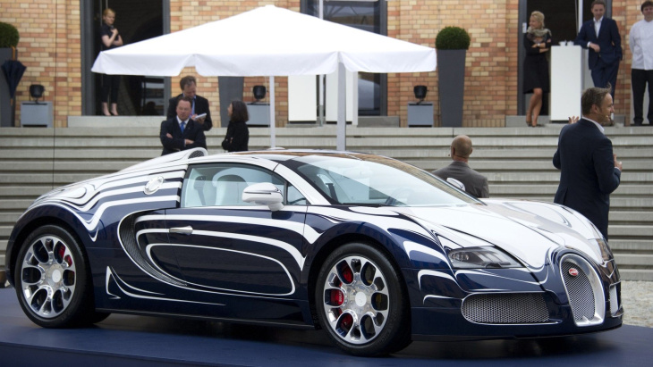 bugatti veyron: um carro espectacular. as fotografias mais bonitas