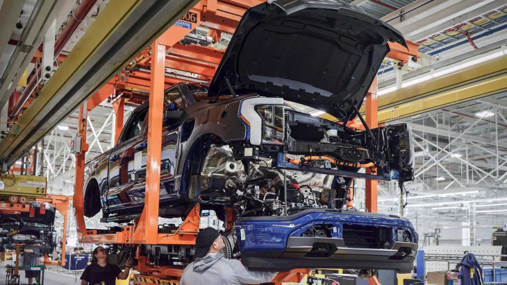 nova geração de elétricos da ford será atualizável e simplificada