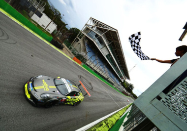 Porsche Cup: Tomasoni bate Urubatan e vence na Sprint Challenge em Interlagos