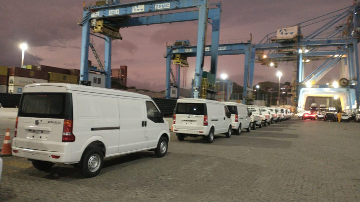 novos caminhão e furgão elétricos chegam ao brasil e serão vendidos pela seres