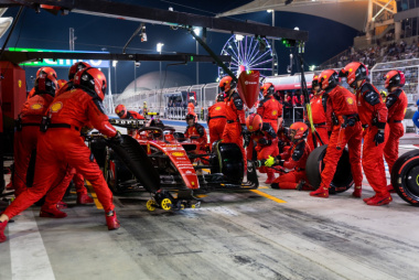 Sainz reclama dos pneus na Ferrari: “Red Bull e Aston Martin consomem muito menos”