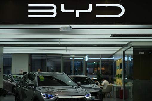 byd pode produzir carros elétricos em antiga planta da ford no brasil