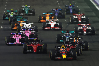 Paddock GP #320 faz prévia do GP da Arábia Saudita e debate Mercedes