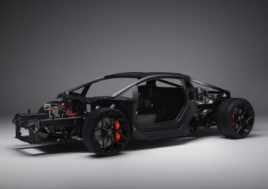 Sucessor do Lamborghini Aventador recebe nova tecnologia de chassi