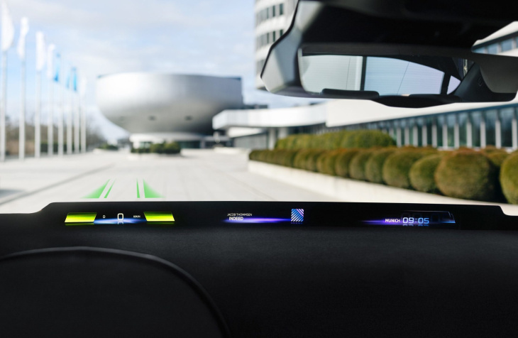 bmw mostra head-up display panorâmico e confirma produção em 2025