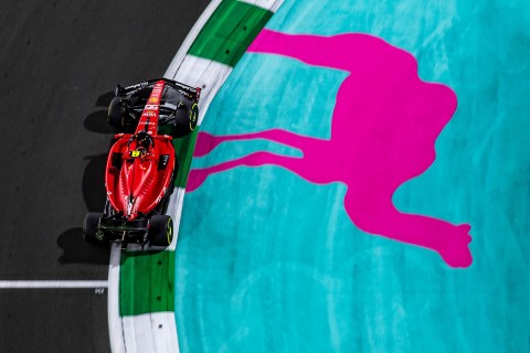 Ferrari tem ‘desempenho a encontrar’ na Arábia Saudita, garante Carlos Sainz