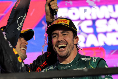 GP da Arábia Saudita de F1: Pérez ganha e Alonso tem posição reavaliada