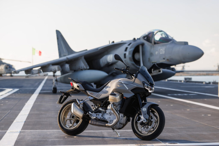moto guzzi abre pré-reserva para a edição limitada v100 mandello aviazione navale