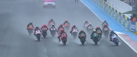 vídeo: o arranque da corrida de motogp na argentina